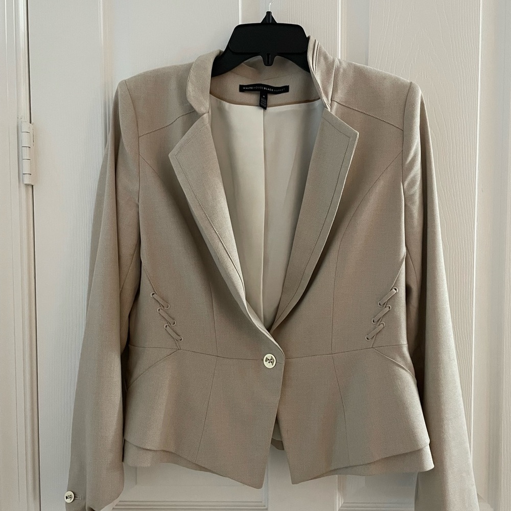 White House Black Market tan blazer 8